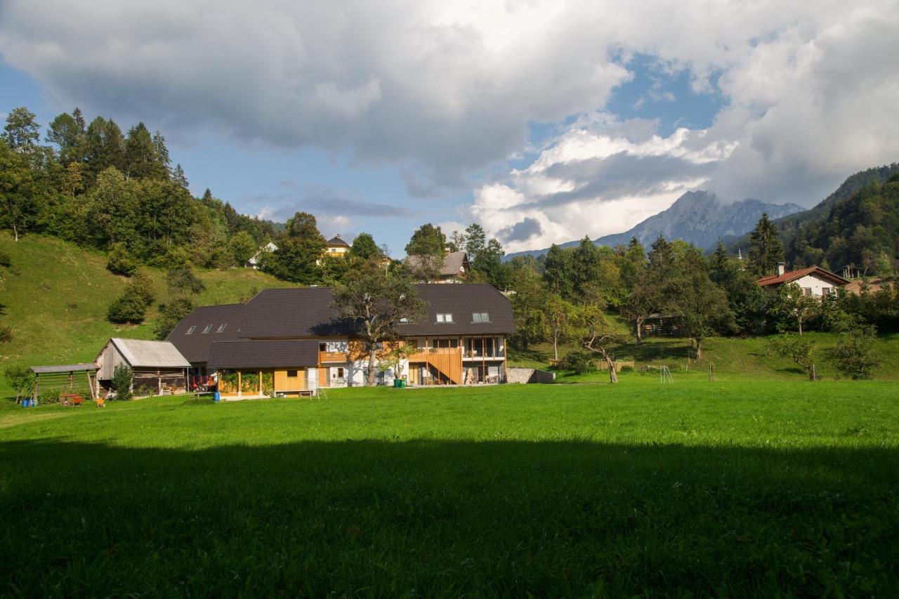 Apartments Tourist Farm Storman With Ev Ch-Station Trzic Exterior foto